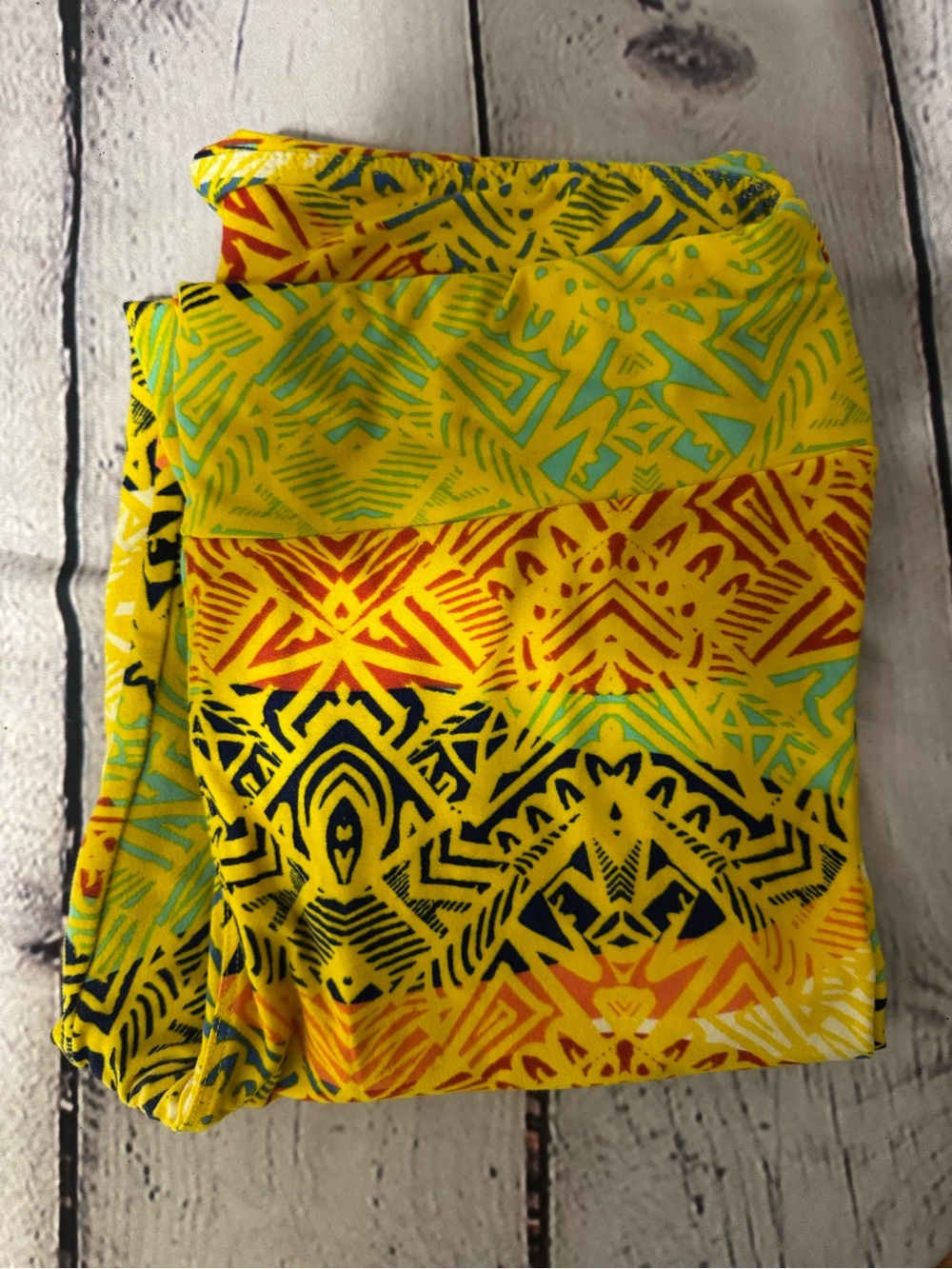 EUC LuLaRoe TC Tribal Geometric Colorful Print Leggings Buttery Soft